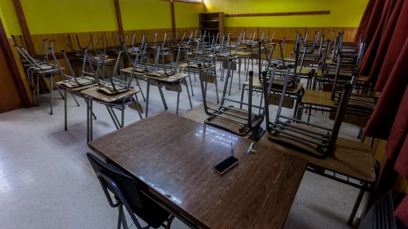 Sondeo AMUCH: 74,1% de alcaldes y alcaldesas donde se ha implementado la ley de desmunicipalización, no están de acuerdo con el proceso de traspaso.