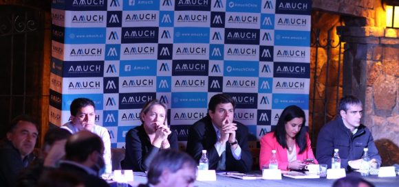 ALCALDES DE CHILE VAMOS SE REUNIERON PARA PROYECTAR ESCENARIO POLÍTICO-SOCIAL 2022