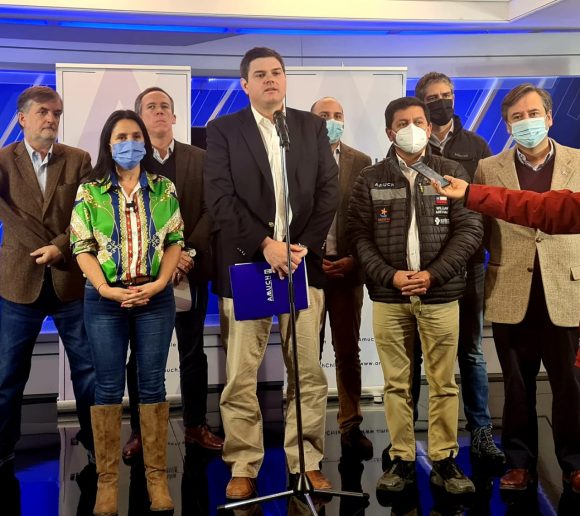 DIPUTADOS Y ALCALDES AMUCH SE REÚNEN DE URGENCIA PARA PRESENTAR  PROPUESTAS ANTE LA CRISIS POR DELINCUENCIA