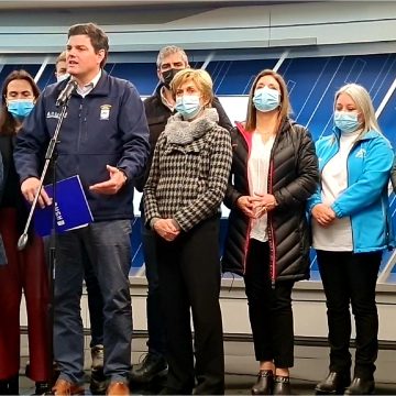 ALCALDES DE CHILE VAMOS REAFIRMAN SU COMPROMISO CON UNA NUEVA CONSTITUCIÓN