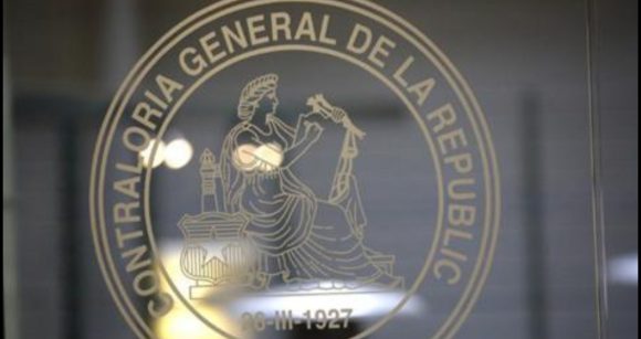 ALCALDES AMUCH SOLICITAN SUSPENDER APLICACIÓN DE DICTAMEN DE CONTRALORÍA QUE OBLIGA A TRASPASAR HONORARIOS A CONTRATA POR INCAPACIDAD PRESPUESTARIA