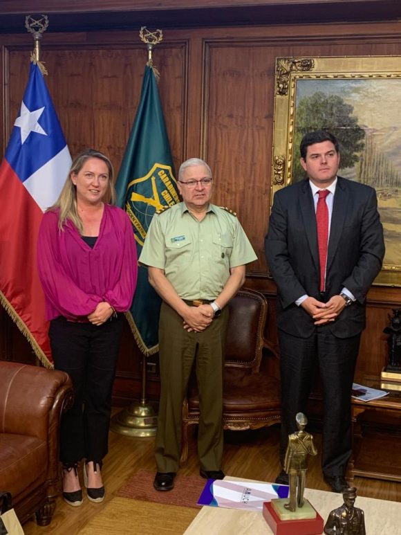 AMUCH se reúne con General Director de Carabineros para coordinar propuestas que aumenten atribuciones a inspectores municipales