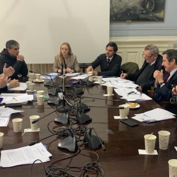 Alcaldes de la AMUCH se reúnen con Consejeros del Proceso Constitucional para abordar avances en propuestas municipales