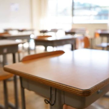 Los costosos esfuerzos para la reinserción escolar y enfrentar la exclusión de alumnos