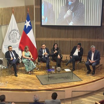 AMUCH tuvo una destacada participación en el 2º Simposio “Ley de Delitos Económicos y Ambientales: Sus Impactos en el Sector Público” en la Contraloría General de la República