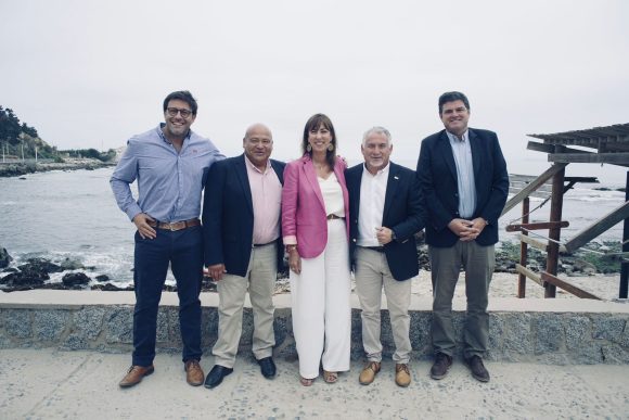 AMUCH, FEDETUR y Municipalidad de Algarrobo firman alianza para impulsar el desarrollo sostenible del turismo en Chile AMUCH, FEDETUR y Municipalidad de Algarrobo firman alianza para impulsar el desarrollo sostenible del turismo en Chile