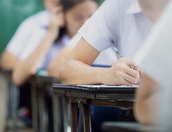 Captura de pantalla 2025-06-30 a la(s) 22.28.26 Estudio AMUCH 2022 – Estudio de opinión a Alcaldes y Alcaldesas de los Servicios Locales de Educación (SLE): Desmunicipalización de la Educación Pública Local