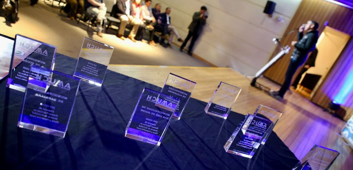 53ce35b5-4797-41d1-9532-f9871f9d9a64 Municipios de todo Chile fueron reconocidos en Premiación de Buenas Prácticas en Deporte Local