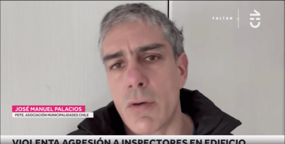 Violenta agresión a inspectores en edificio