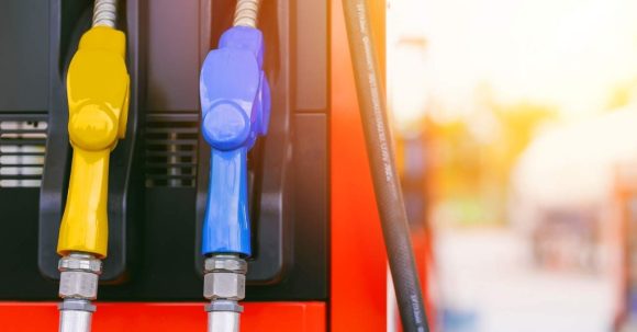 Descuentos y convenios para pagar menos combustible en Chile (Copec, Aramco y Shell)