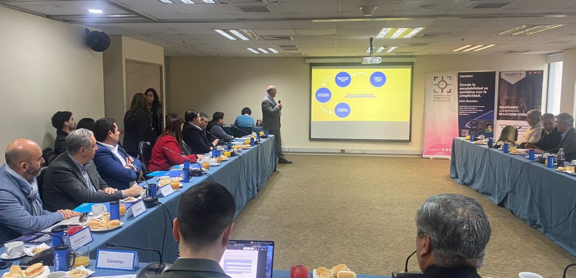 WhatsApp Image 2025-09-02 at 12.06.24 (1) Workshop de Buenas Prácticas en Seguridad Municipal 2025