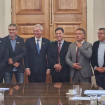 AMUCH se reúne con el gobierno y presenta propuestas para combatir “crisis económica y de seguridad”