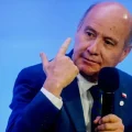 Alcaldes se reunieron con ministro Quiroz: Expresaron preocupación por recaudación del Fondo Común Municipal