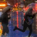 Tabla con los 175 puntos críticos de Santiago en caso de una lluvia intensa